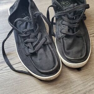 Black Canvas Women's Shoes